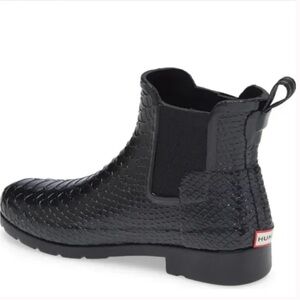 NWOT Hunter Chelsea Rain Booties